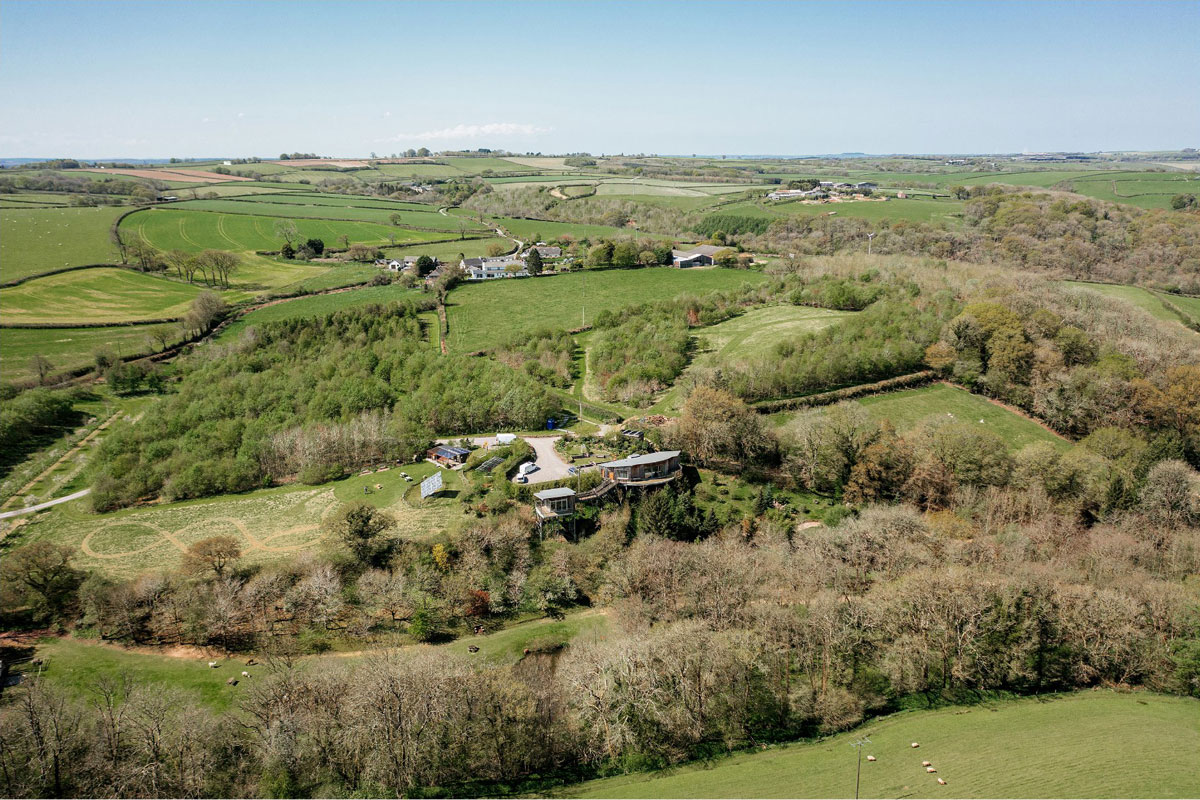 Get married quickly and quietly at Tree Top Escape Devon