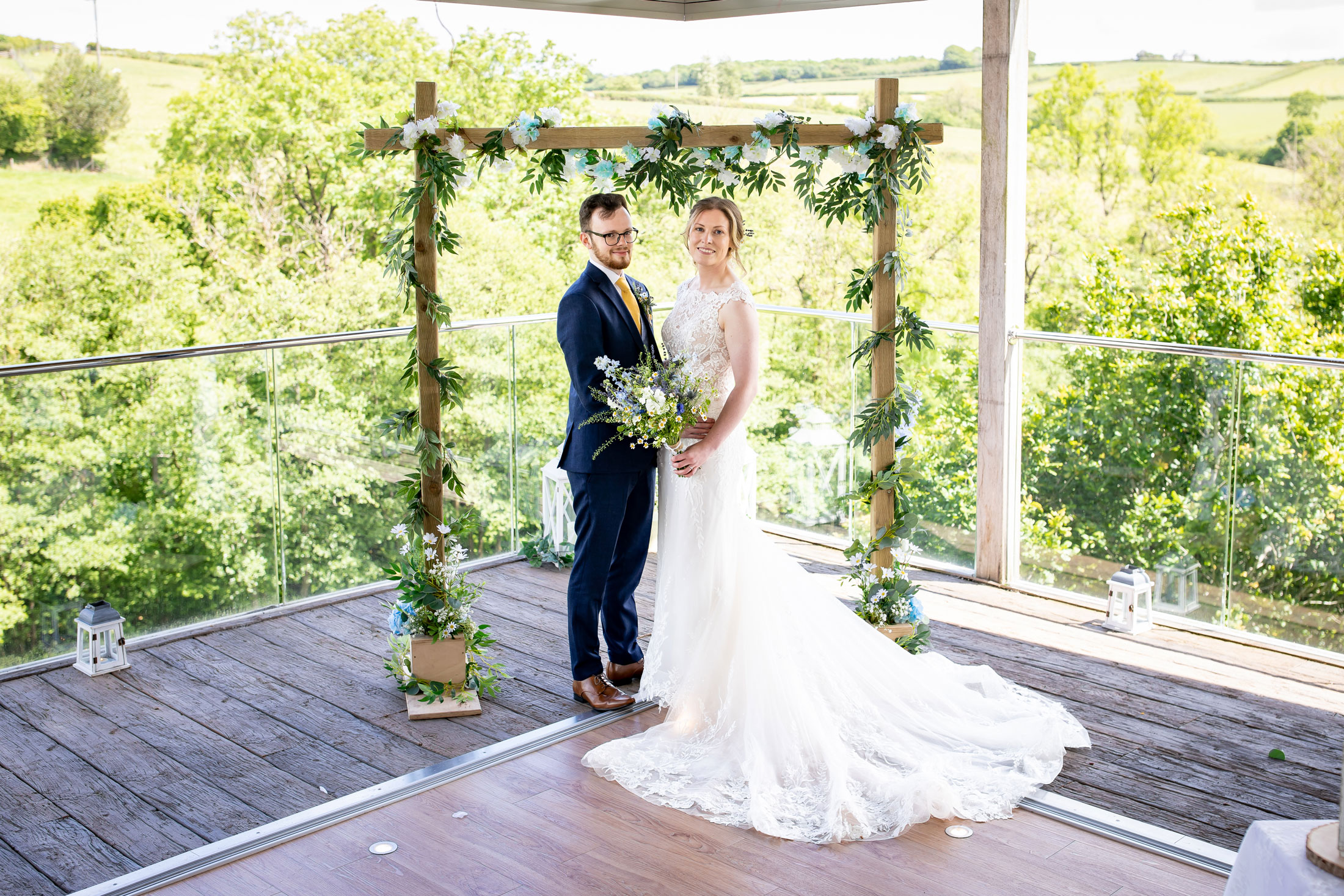 10 guests small wedding venue